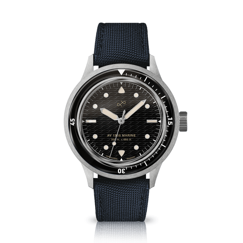 1956 Marine, Steel / Black