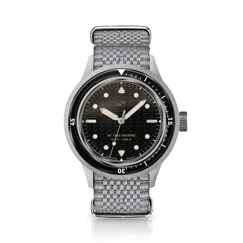 1956 Marine, Steel / Black