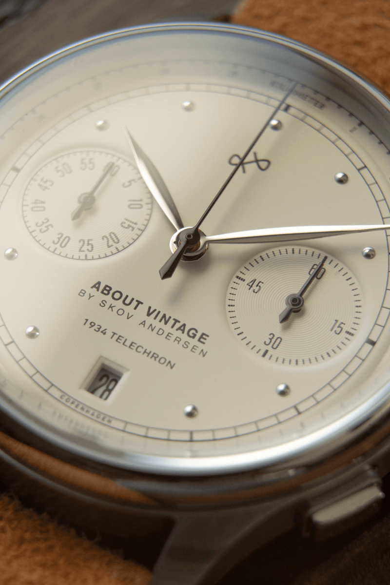 1934 Telechron, Steel / Off White (B)